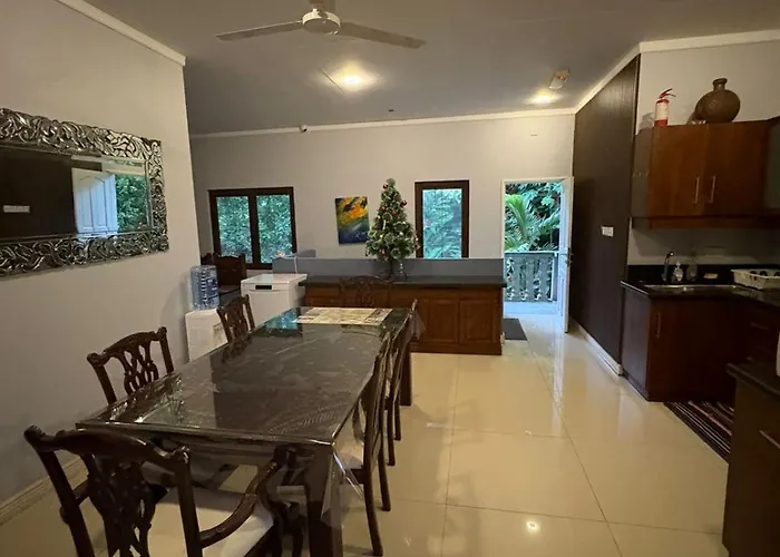 Lägenhet Bayview - Sea Side Grand Anse (Mahe)